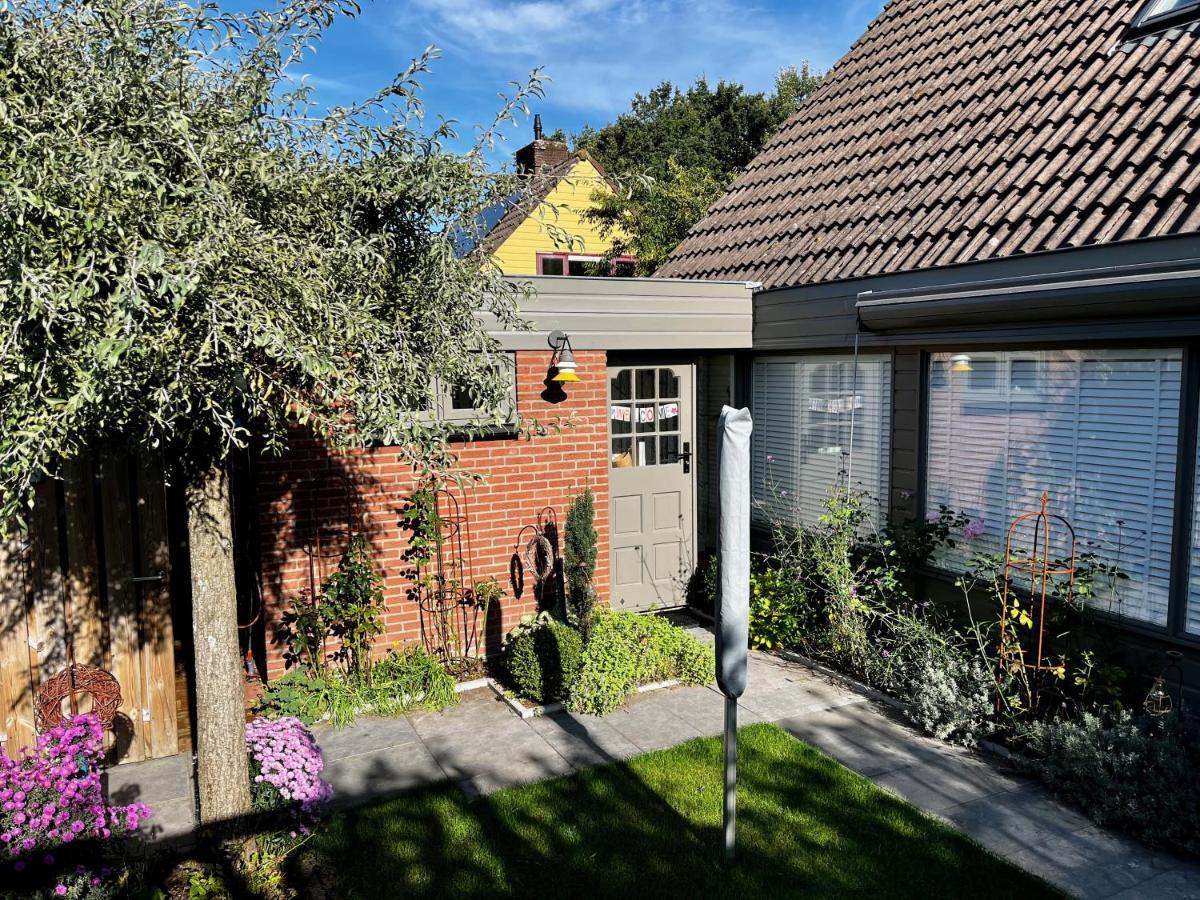 "Zonnekind" Atmospheric Holiday Home In Noordwijkerhout Near The Beach エクステリア 写真